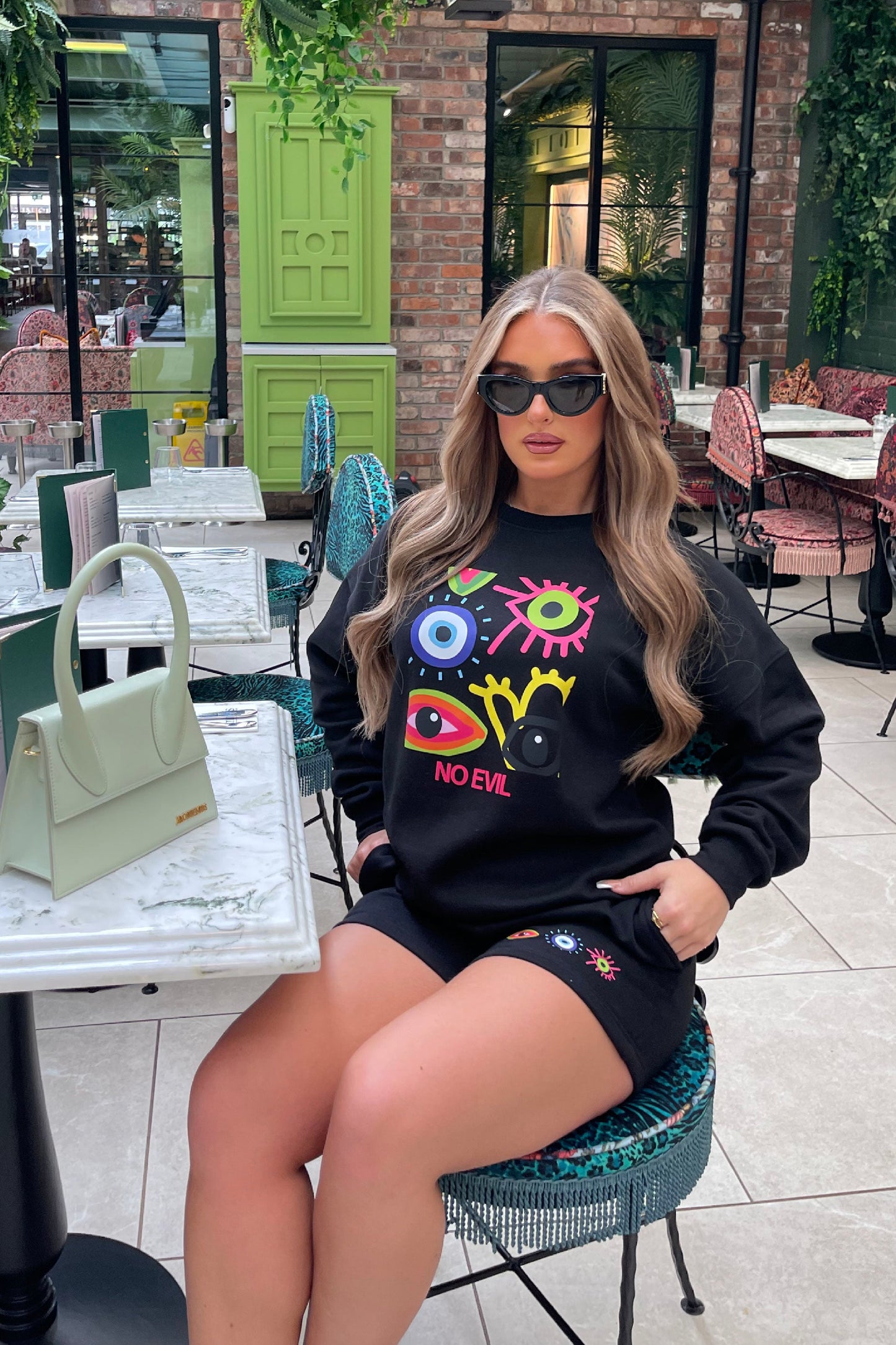 Women's Cord-set for Light Winters Black Color Relaxed fit Trendy Fashion for Casual Wear, Women's Sweatshirt Hoodie Sets
