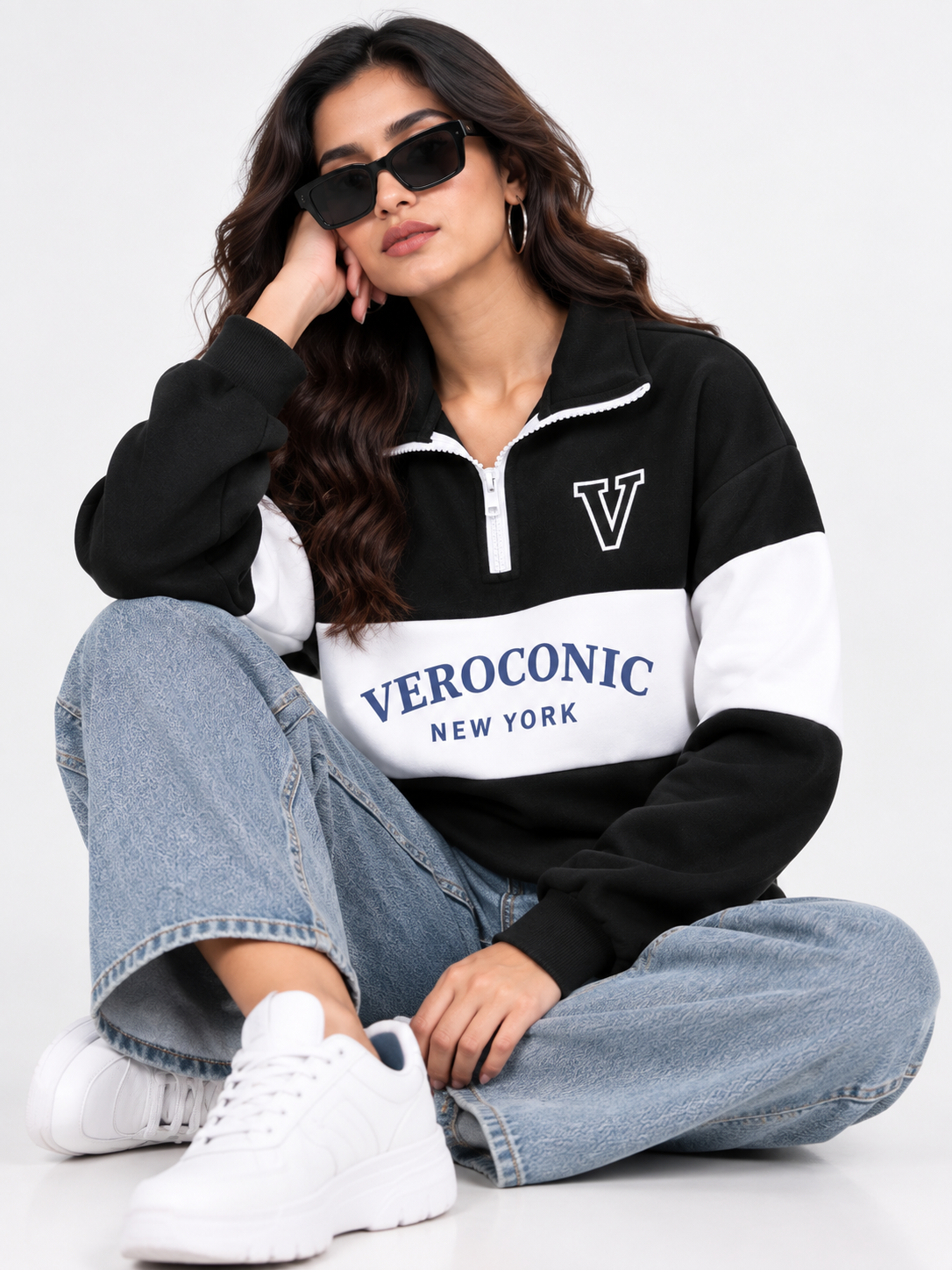Women Collared Neck Zipper Printed Sweatshirt