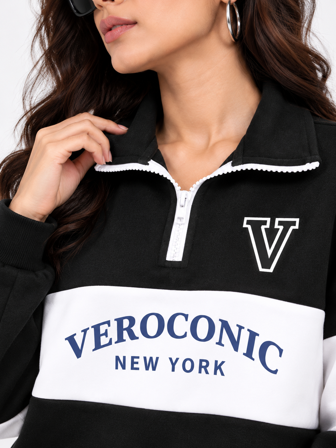 Women Collared Neck Zipper Printed Sweatshirt