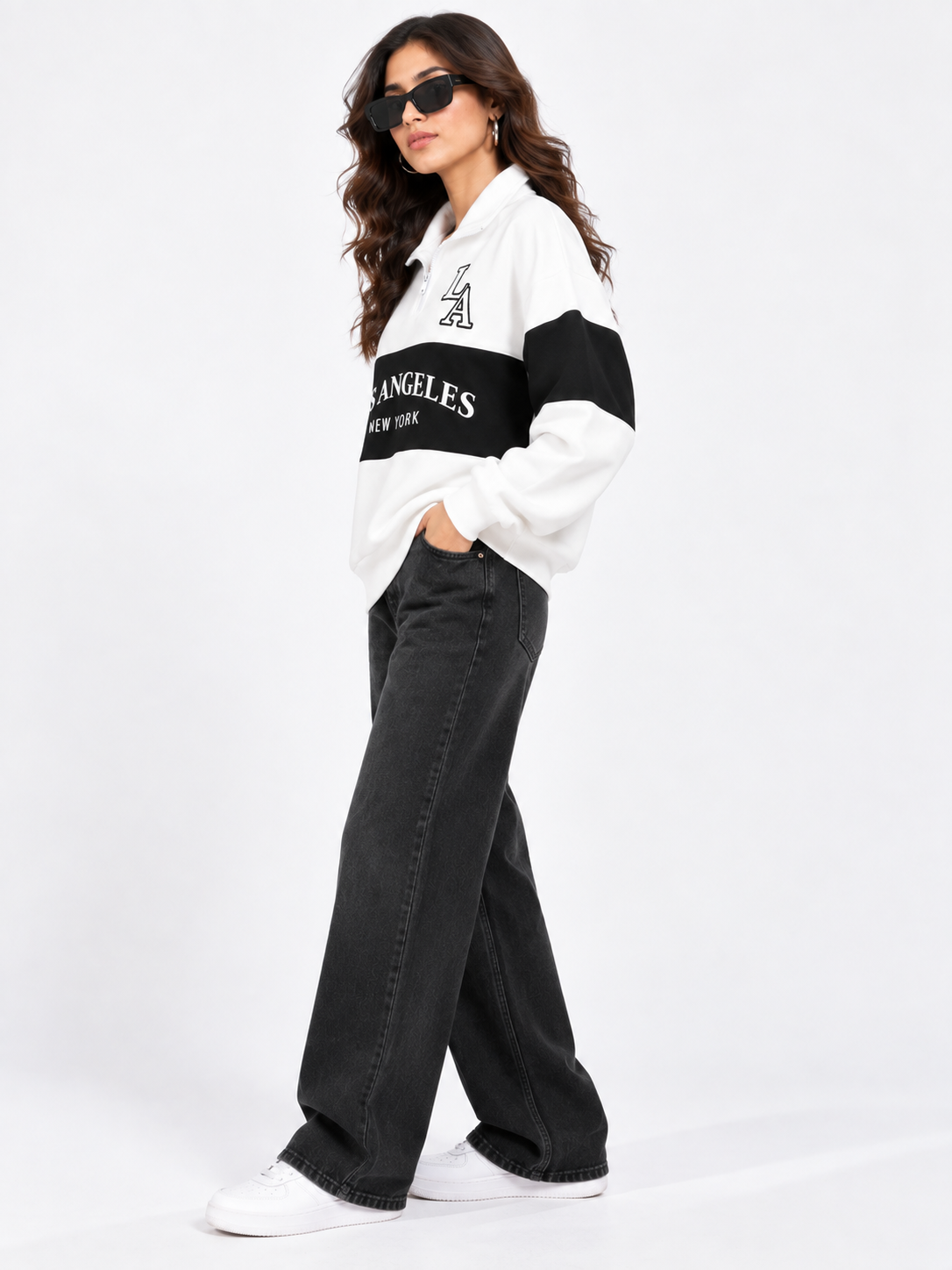 Women Collared Neck Zipper Printed Sweatshirt