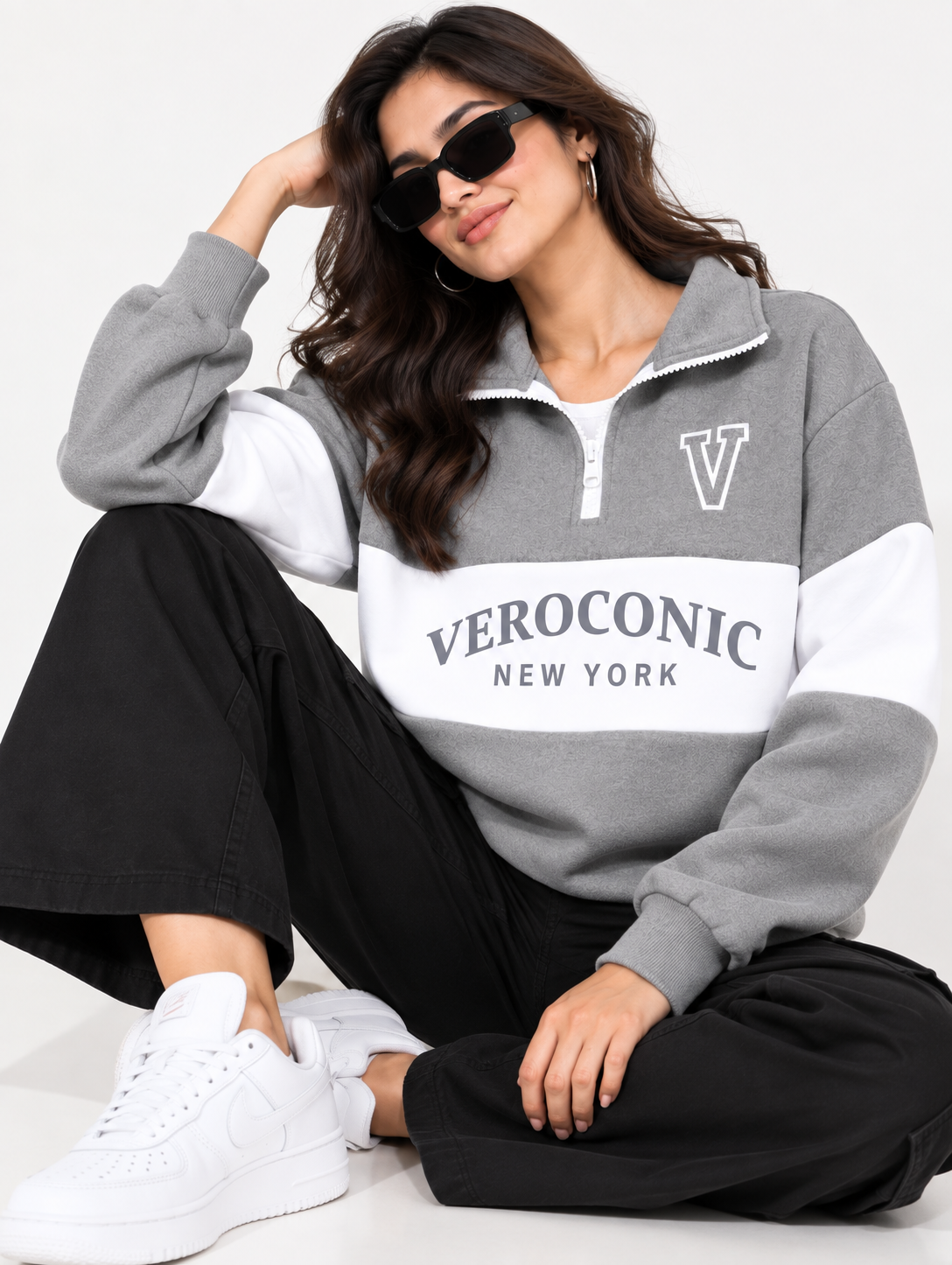 Women Collared Neck Zipper Printed Sweatshirt