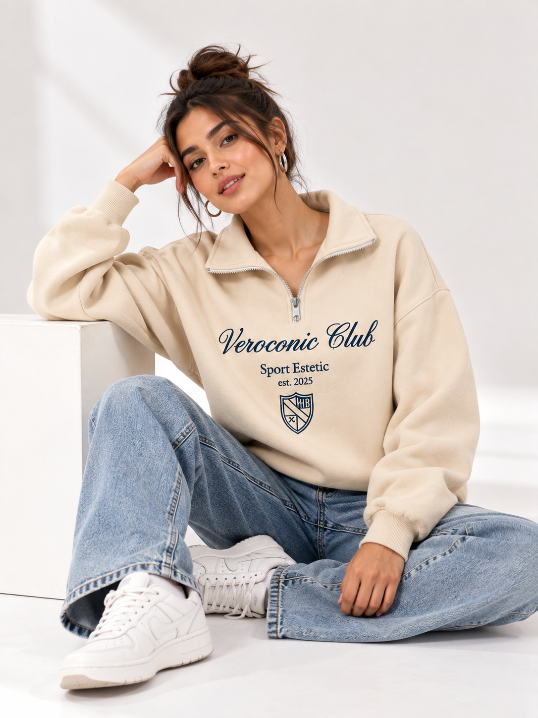Women Collared Neck Zipper Printed Sweatshirt