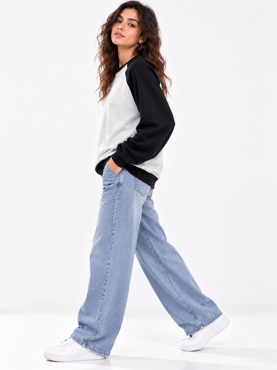 Women Round Neck Plain Sweatshirt