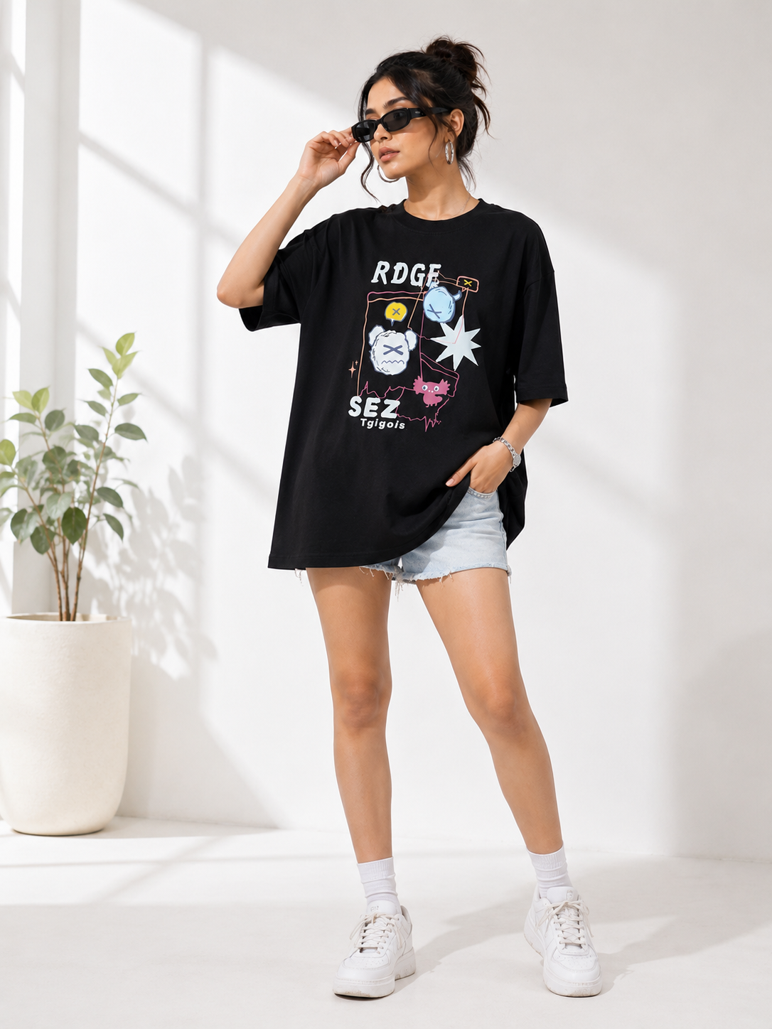 Women Black  Relaxed fit Printed Cotton T-Shirt
