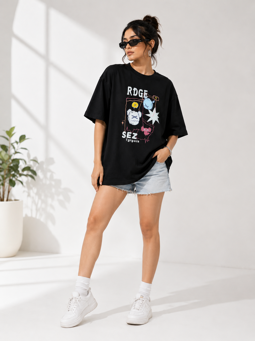 Women Black  Relaxed fit Printed Cotton T-Shirt